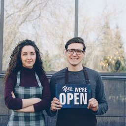 Portrait of Diego & Sara Marin